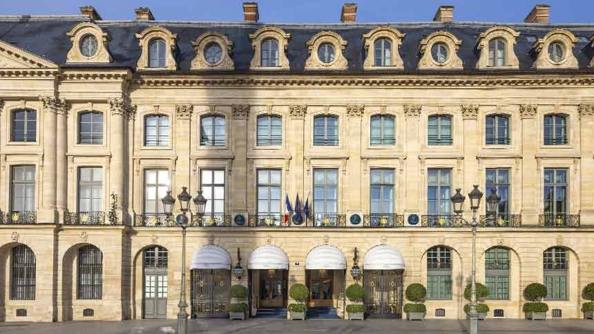 Hotel Ritz, símbolo da sofisticação parisiense, leiloa os seus