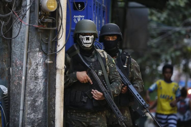 EXERCITO ROCINHA