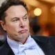 Investidores da Tesla chamam Musk de