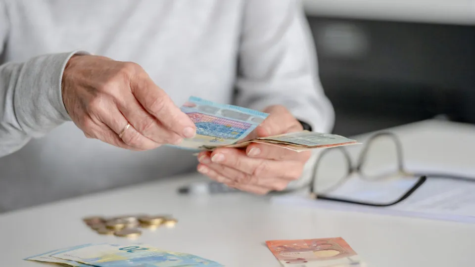 As dificuldades financeiras chegam ao fim para estes signos em breve