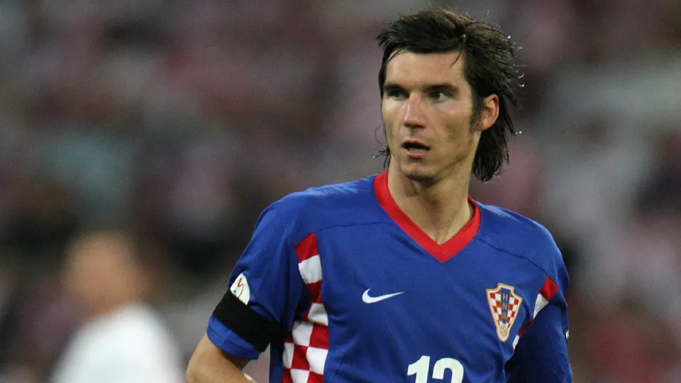 Luto no futebol: ex-jogador morre em grave acidente de trânsito