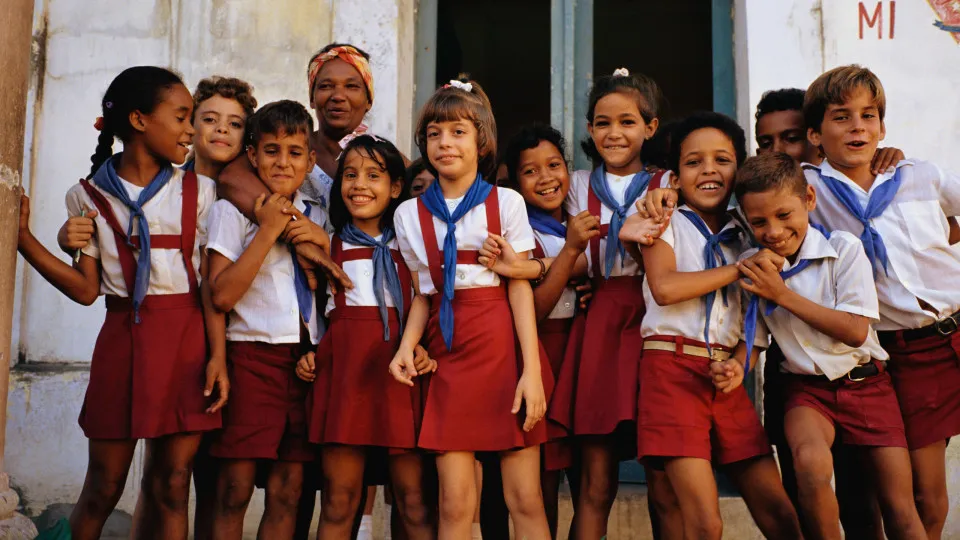 Países que mais (e menos) gastam em educação