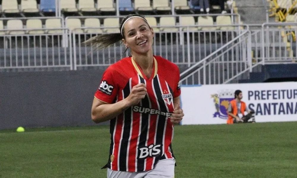 São Paulo derrota Bragantino por 3 a 0 e chega à primeira vitória no Paulista Feminino