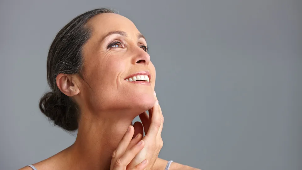 Alimentos que estimulam o colágeno e melhoram a pele após os 50 anos