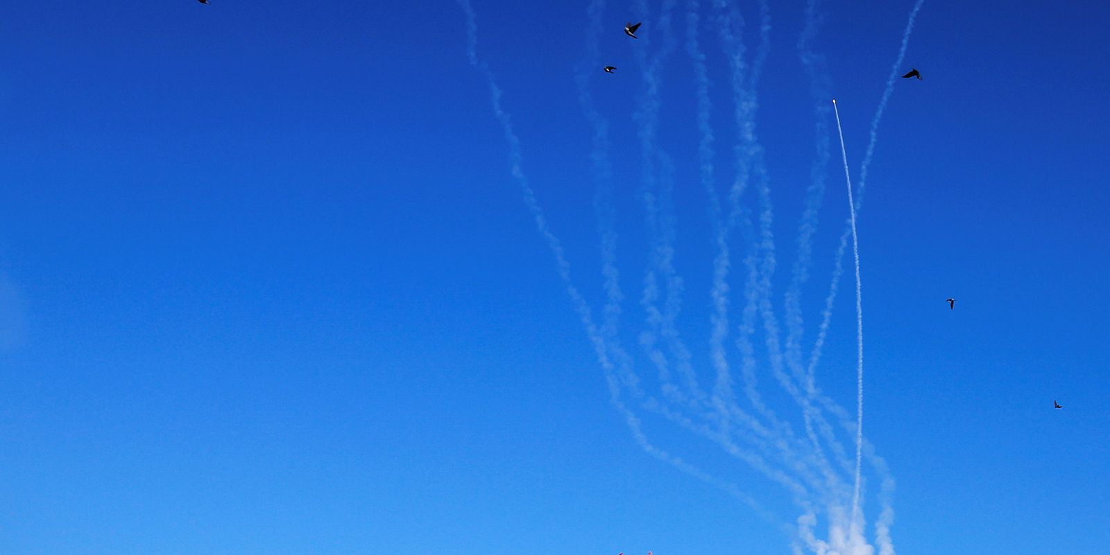 Irã lança mísseis contra base militar dos Estados Unidos no Catar