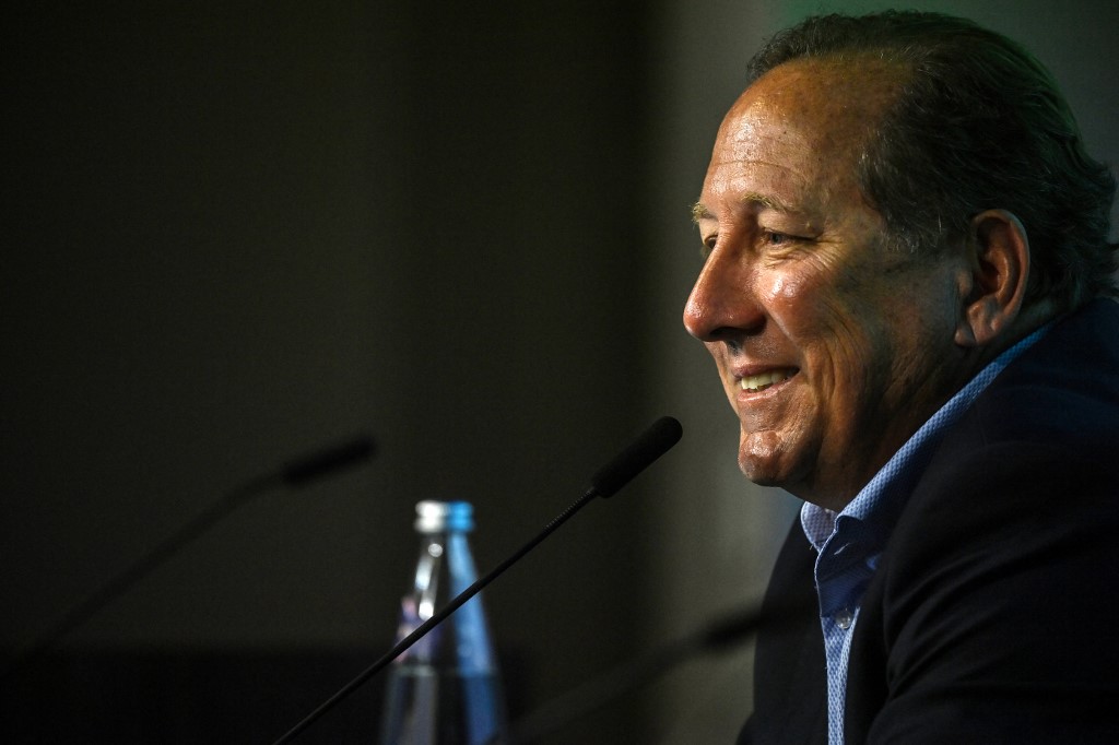 Lyon, time de John Textor, é rebaixado para 2ª divisão do Campeonato Francês por crise financeira