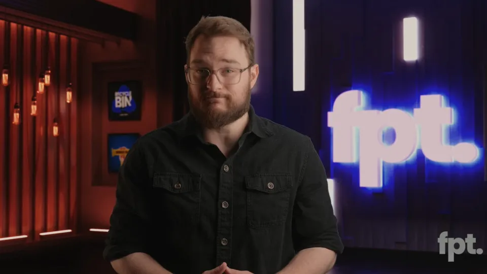 Apple processa youtuber que revelou design do iOS 26 antes do anúncio