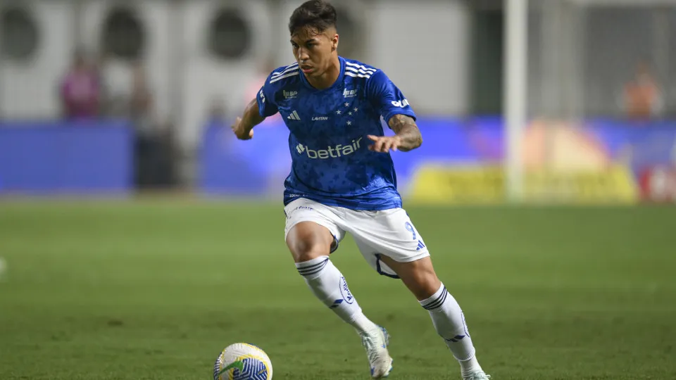 Artilheiro do Brasileirão cola no Palmeiras e tem mais gols que 4 times