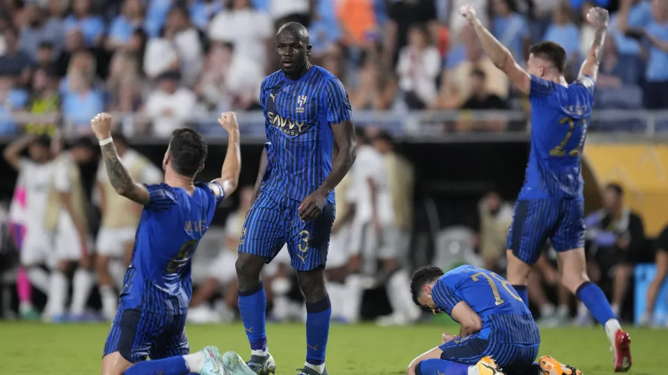 Brasileiros decidem, e Al Hilal elimina o City em jogo de reviravoltas