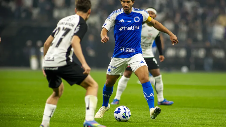 Corinthians mostra nova postura após clássico apático e dura no vestiário