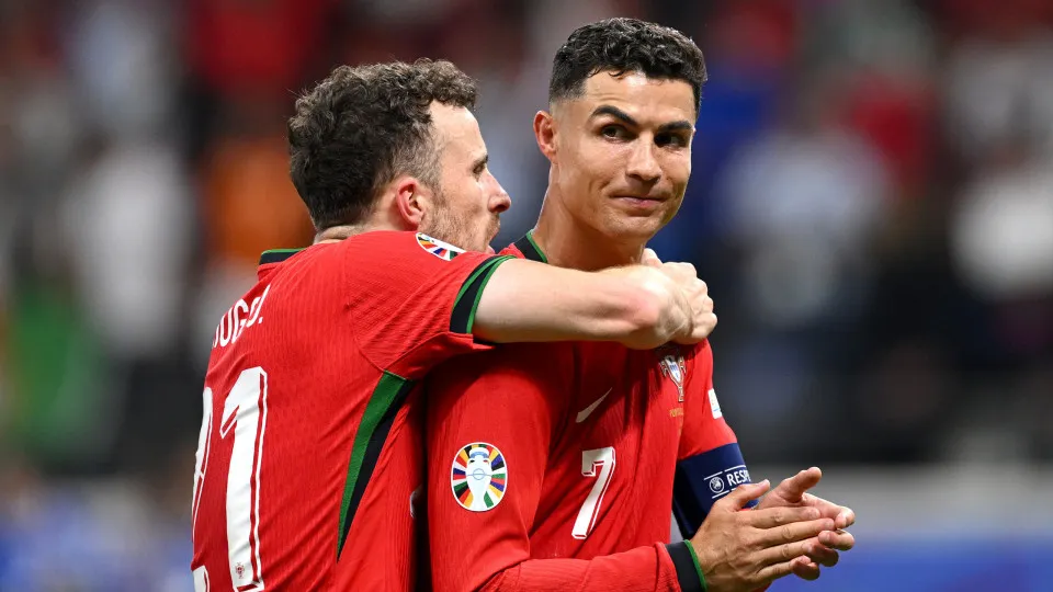Cristiano Ronaldo incrédulo com morte de Diogo Jota: “Não faz sentido”