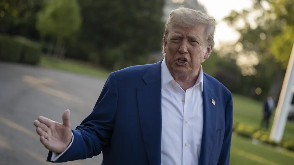 Entenda o que é e quais os riscos da insuficiência venosa crônica, doença de Trump