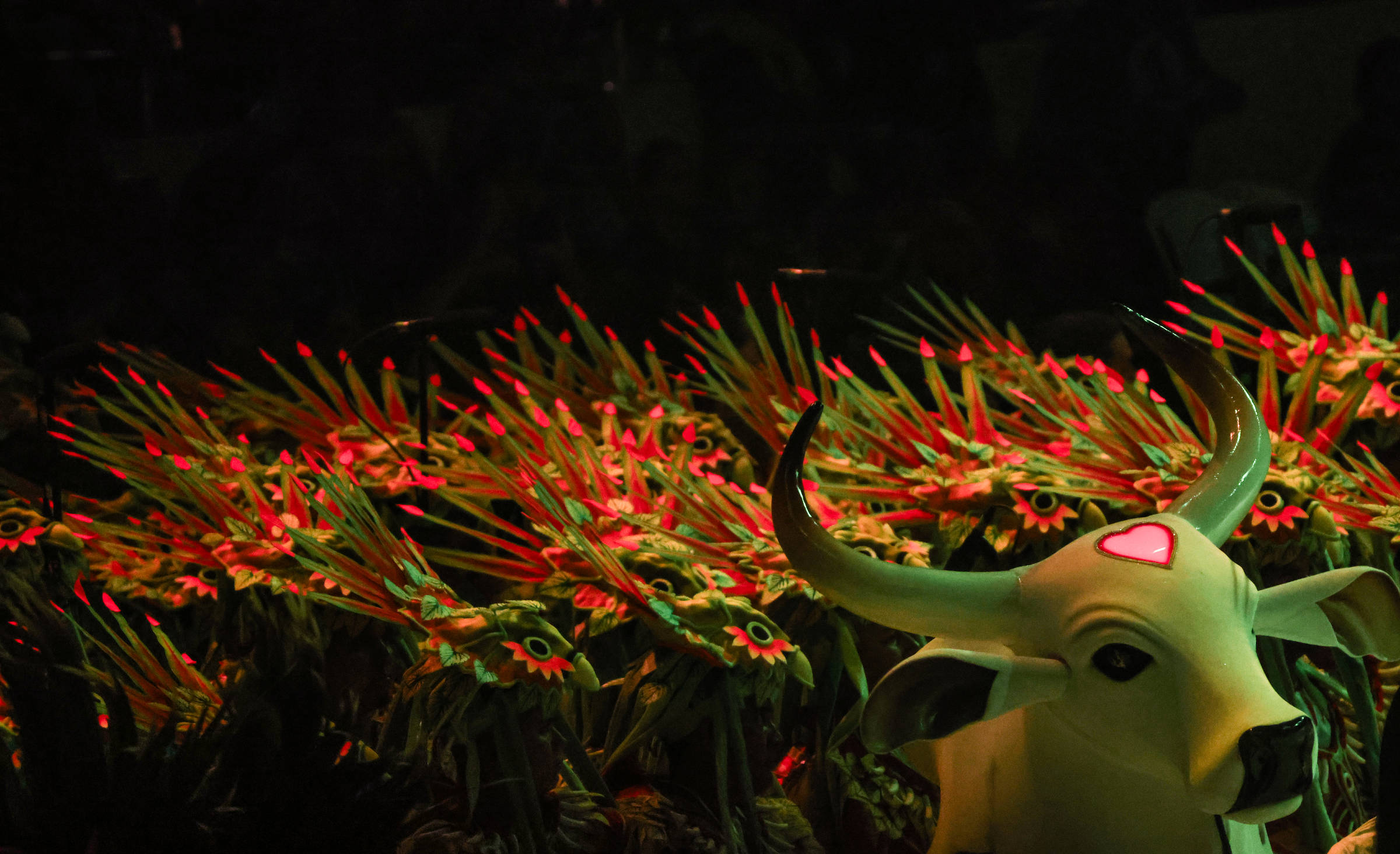 Festival de Parintins: brincadeira séria vira espetáculo – 01/07/2025 – Turismo