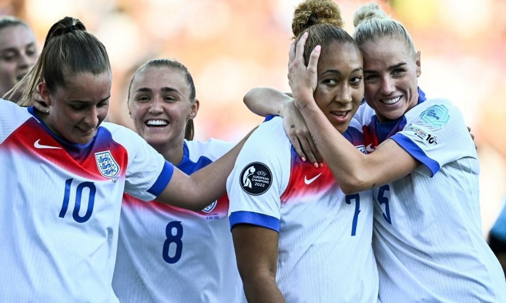 Inglaterra goleia Holanda e respira na Euro Feminina; França vence e mantém 100% de aproveitamento