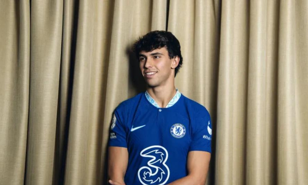 João Félix é oficializado no Al-Nassr e vai ser companheiro de Cristiano Ronaldo