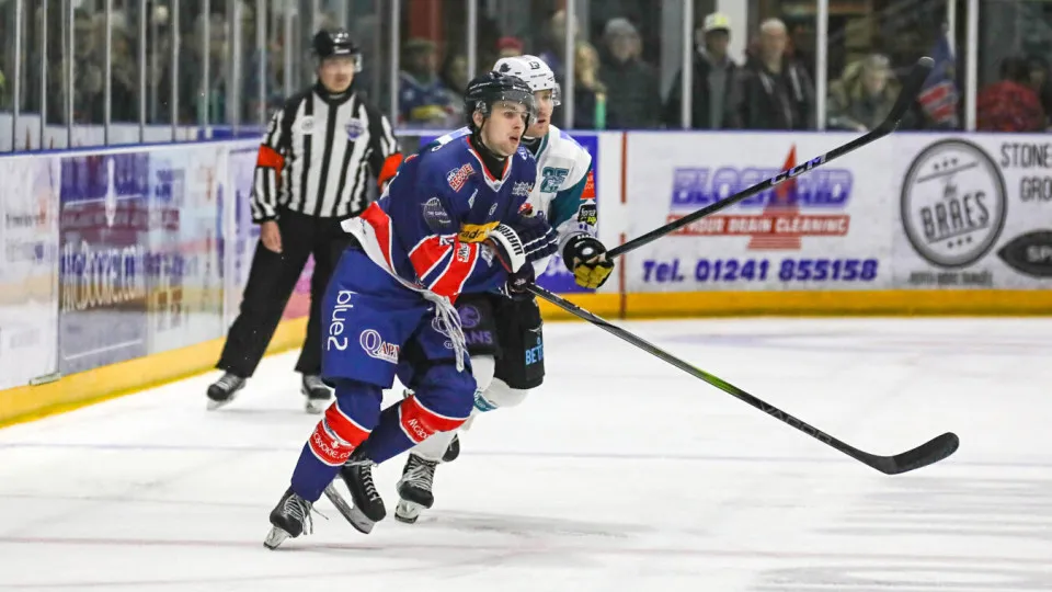 Jovem jogador escocês morre após queda de hotel em Ibiza