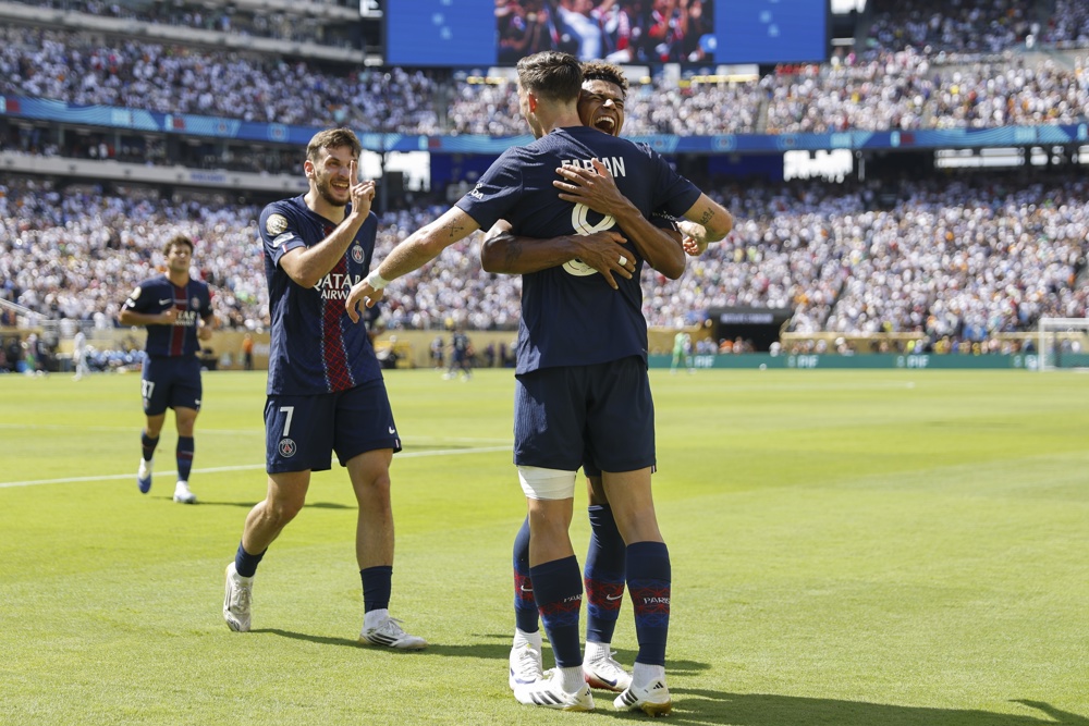 PSG atropela Real Madrid, define o jogo no primeiro tempo e vai à final do Mundial contra o Chelsea
