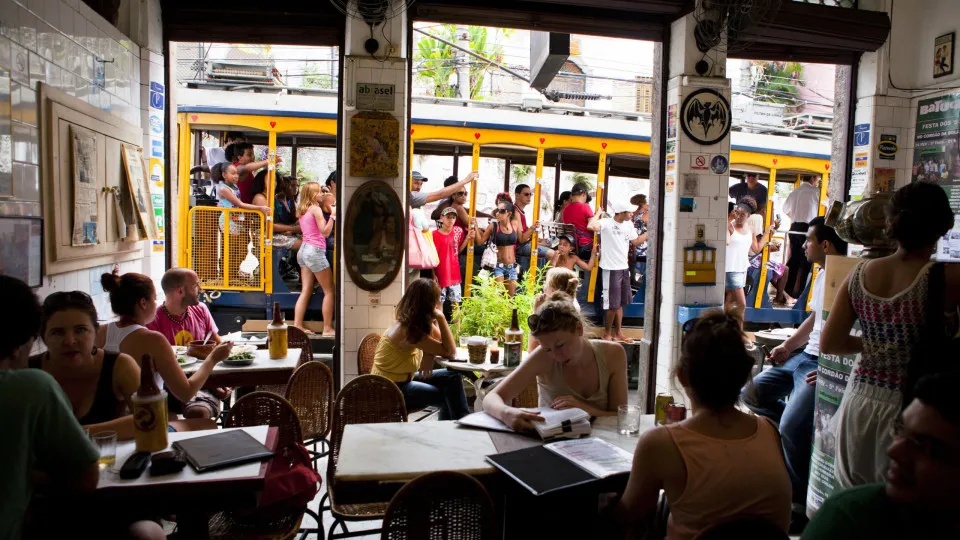 Países mais caros para viver em 2025: Brasil surpreende