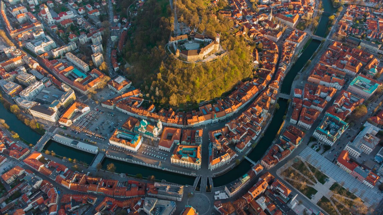 10 cidades medievais mais bonitas para visitar no Reino Unido