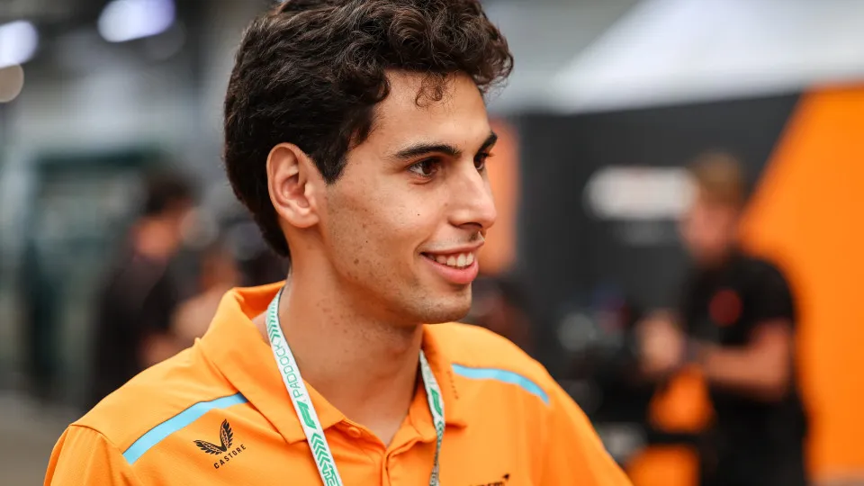 Bortoleto surpreende na F1, fecha 1ª parte do Mundial em alta e tira férias no Brasil