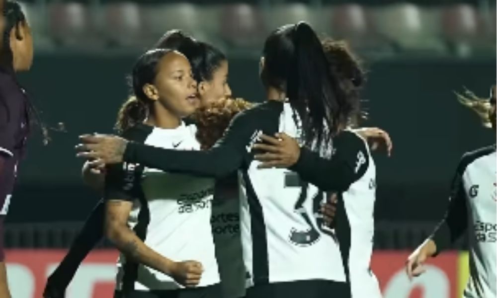 Corinthians vence Ferroviária por 2 a 0 e abre vantagem na liderança do Paulista Feminino