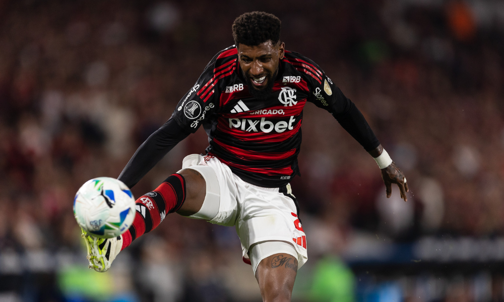 Flamengo confirma lesão leve em Emerson Royal e monitora próximo retornos