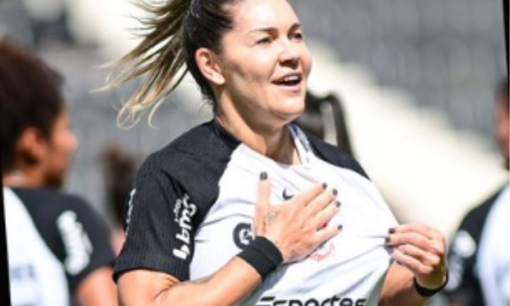 Gabi Zanotti define no último minuto e Corinthians abre vantagem nas quartas do Brasileiro Feminino
