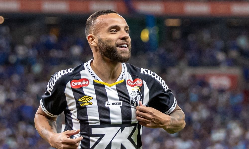 Guilherme brilha e leva Santos à vitória sobre o Cruzeiro no Brasileirão