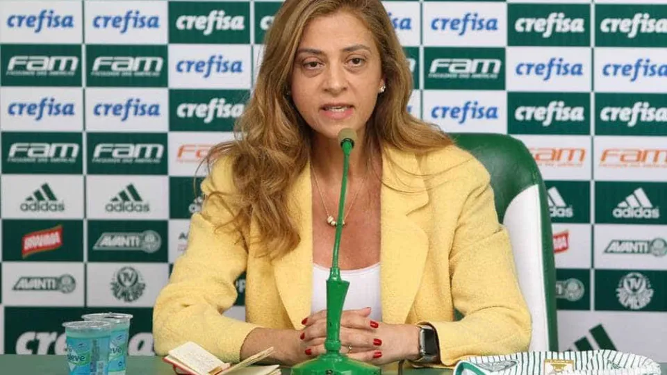 Leila defende que Palmeiras vire SAF no futuro e critica clubes com dívidas