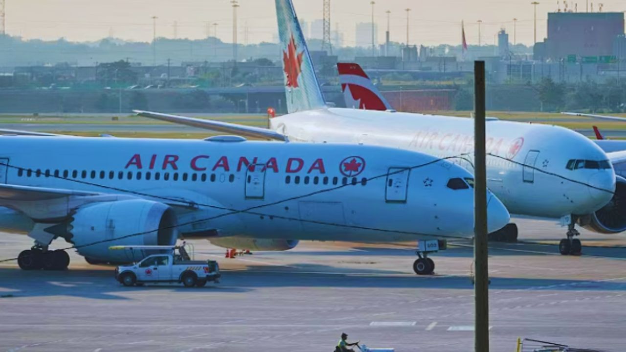 Os voos retomam após a ordem do governo