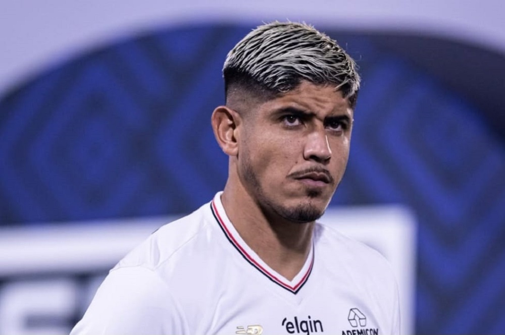 São Paulo garante permanência de zagueiro Alan Franco com renovação até 2028