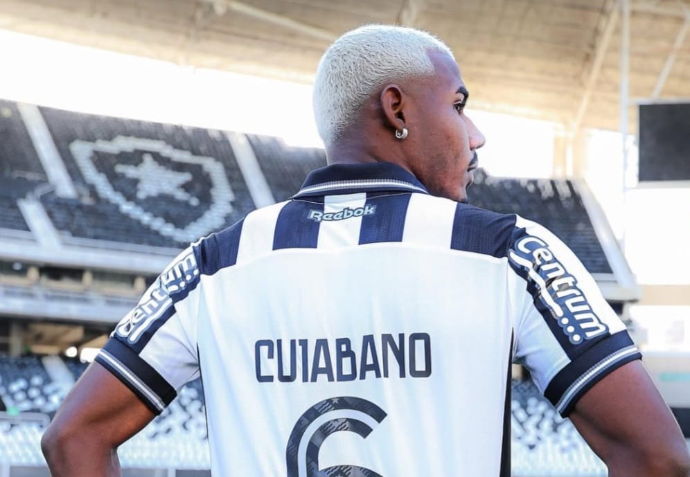 Cuiabano volta ao Botafogo por empréstimo um dia depois de ser anunciado pelo Nottingham Forest