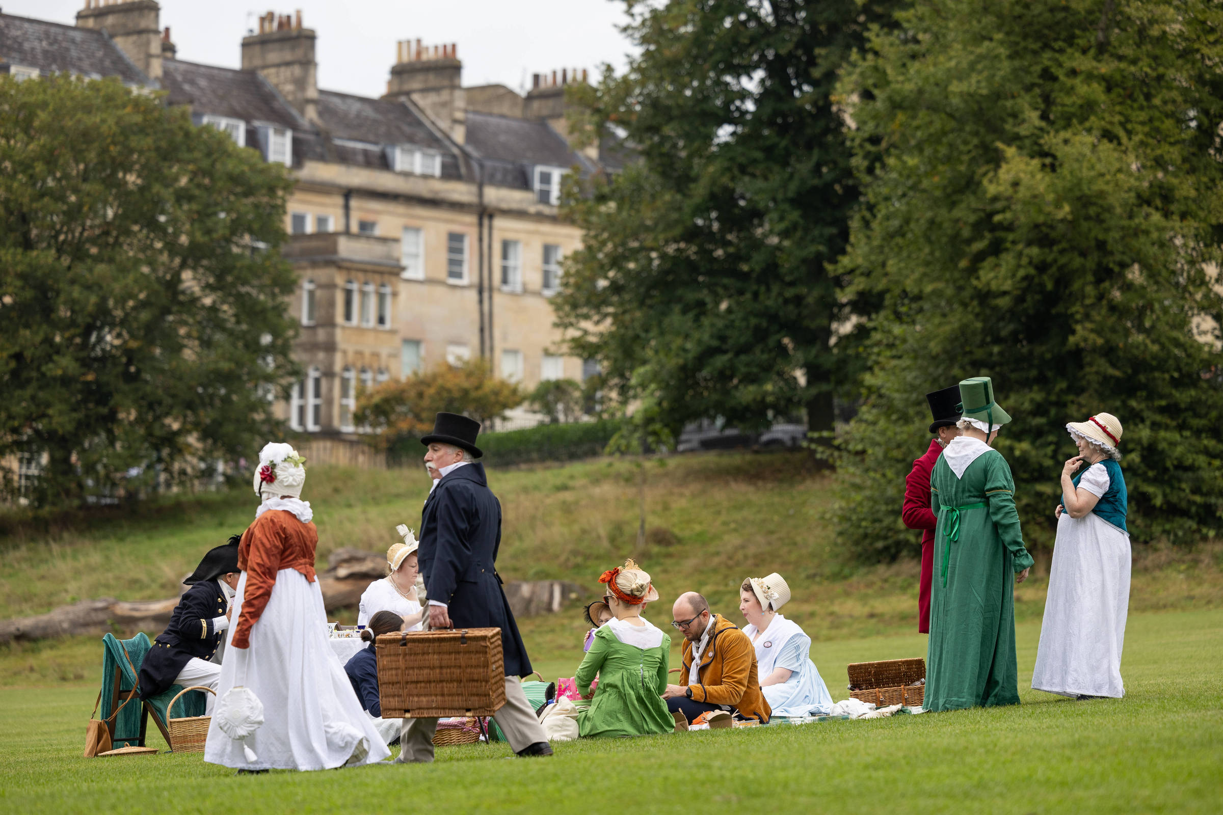 Jane Austen: Fãs celebram seus 250 anos com baile de época – 12/09/2025 – Turismo