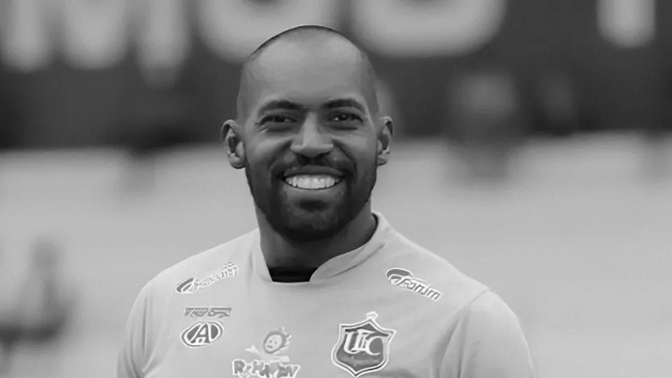 Morre Neneca, ex-goleiro de América-MG e Figueirense, aos 45 anos