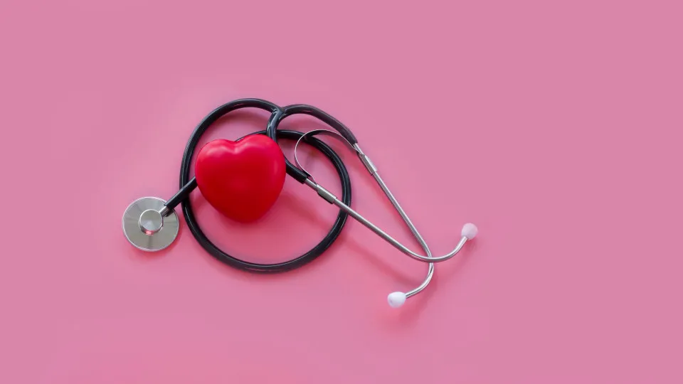 Teste simples com o polegar pode indicar risco de aneurisma da aorta