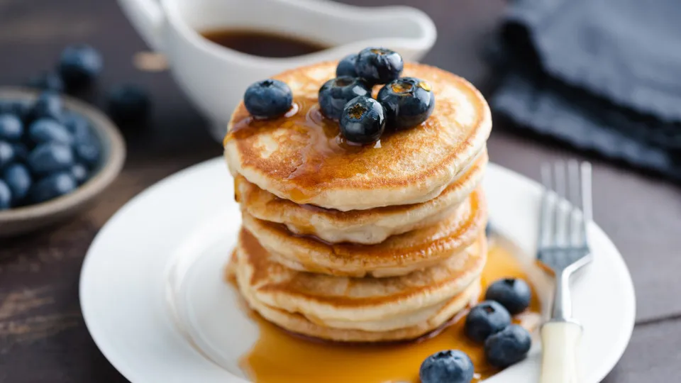 Três receitas fáceis de panquecas para preparar em casa e agradar a todos