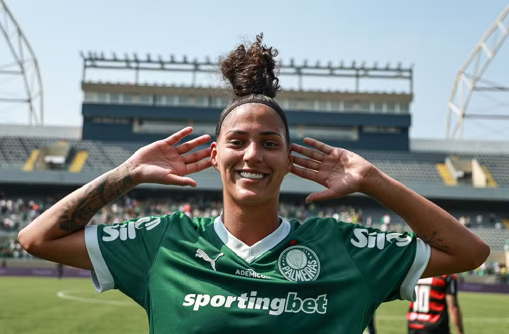 Palmeiras negocia Amanda Gutierres por R$ 5,87 milhões, maior transação do país e terceira do planeta