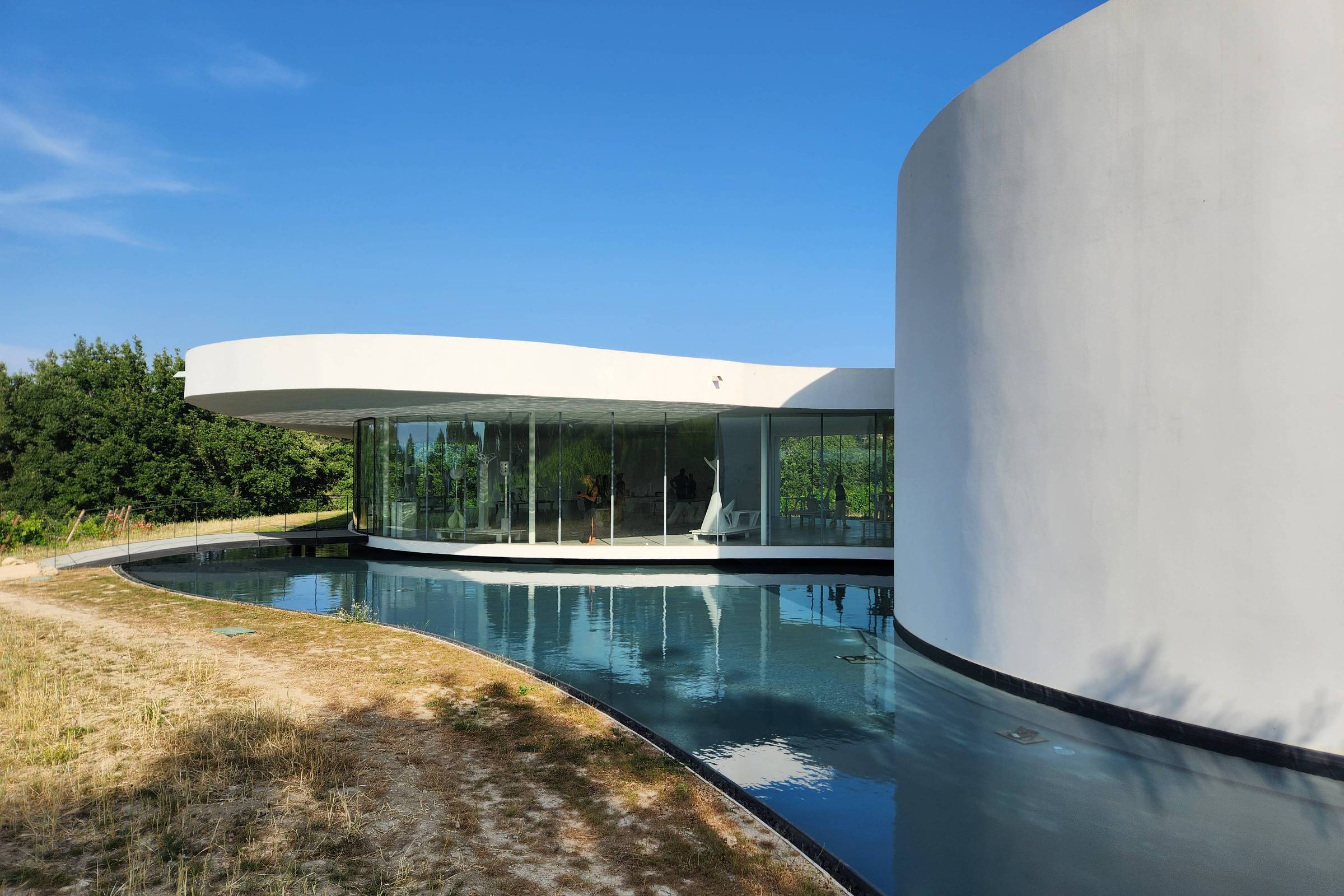 Provença tem um dos últimos projetos de Oscar Niemeyer – 06/10/2025 – Turismo