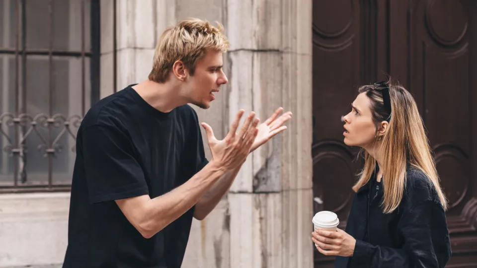 Sinais de que você pode ser um masoquista emocional