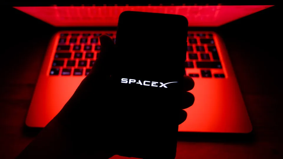 SpaceX poderá ajudar a construir ‘Cúpula Dourada’ de Trump