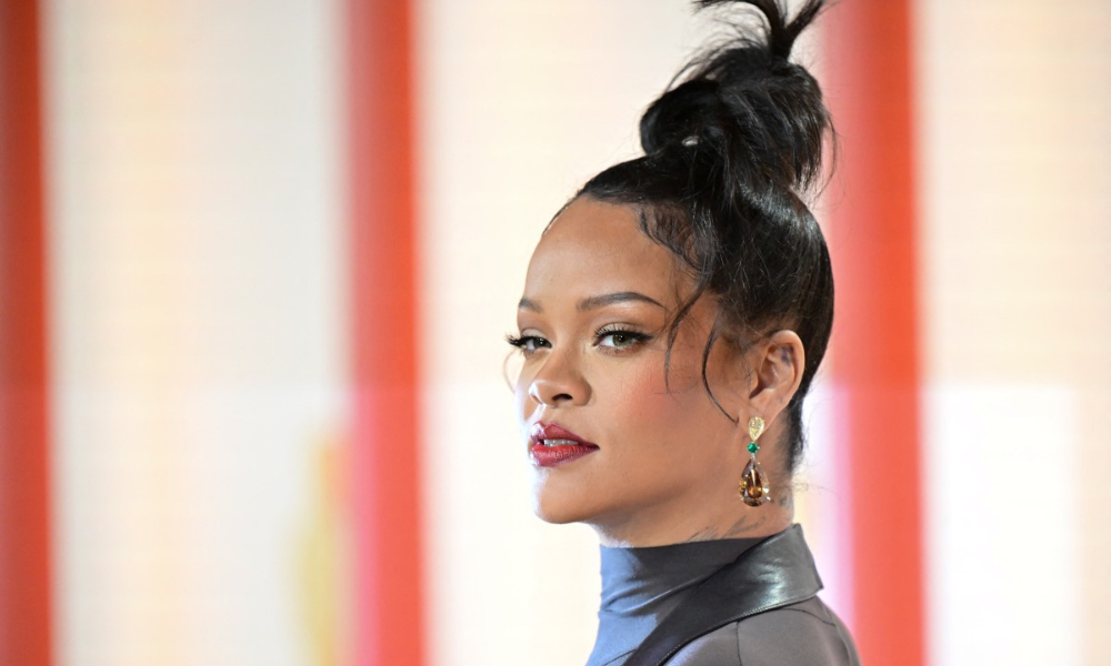 Rihanna: o que se sabe sobre os tiros disparados contra a casa da cantora